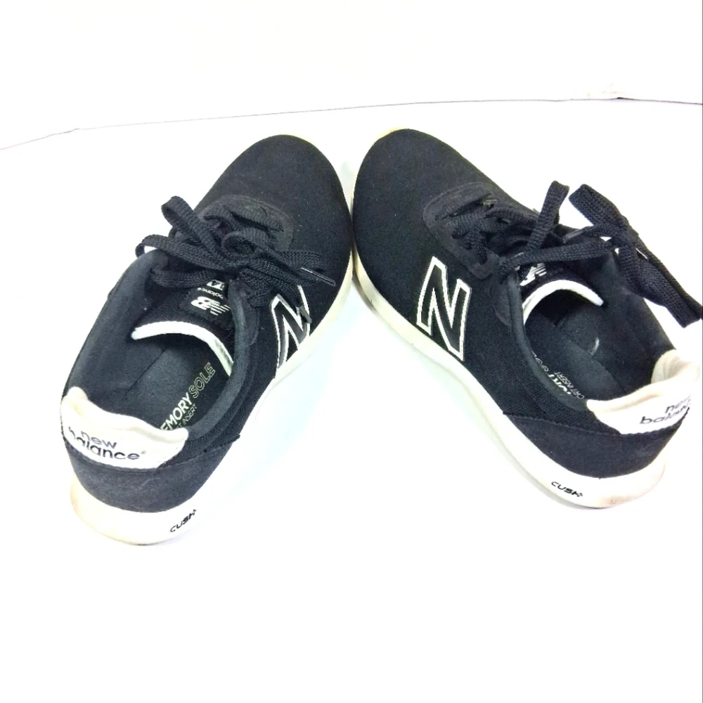 Women's 514 New Balance Size 9 Black And White Running/ Walking/ Casual Sneaker